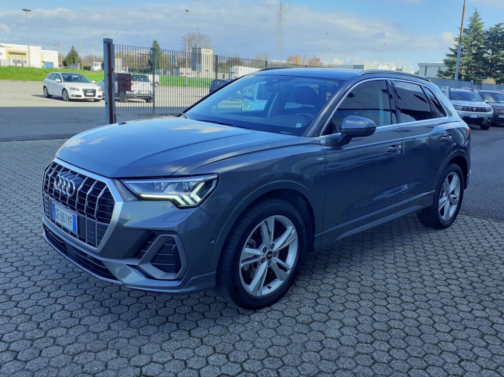 Audi Q3 45 2.0 tfsi S line ed. Quattro 245cv s-tronic