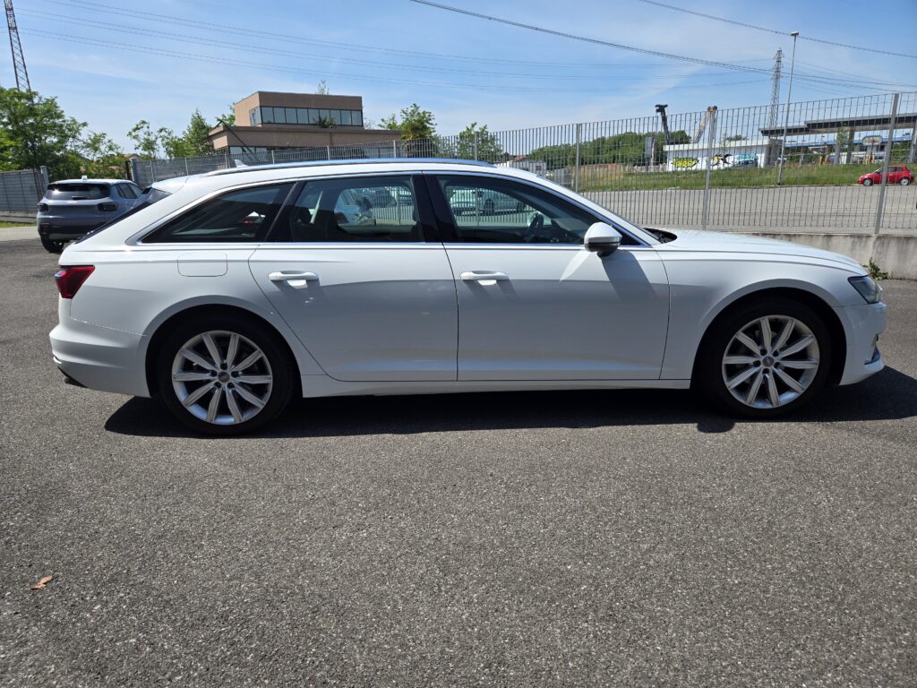 AUDI A6 AVANT 40 2.0 TDI mhev 204 cv
