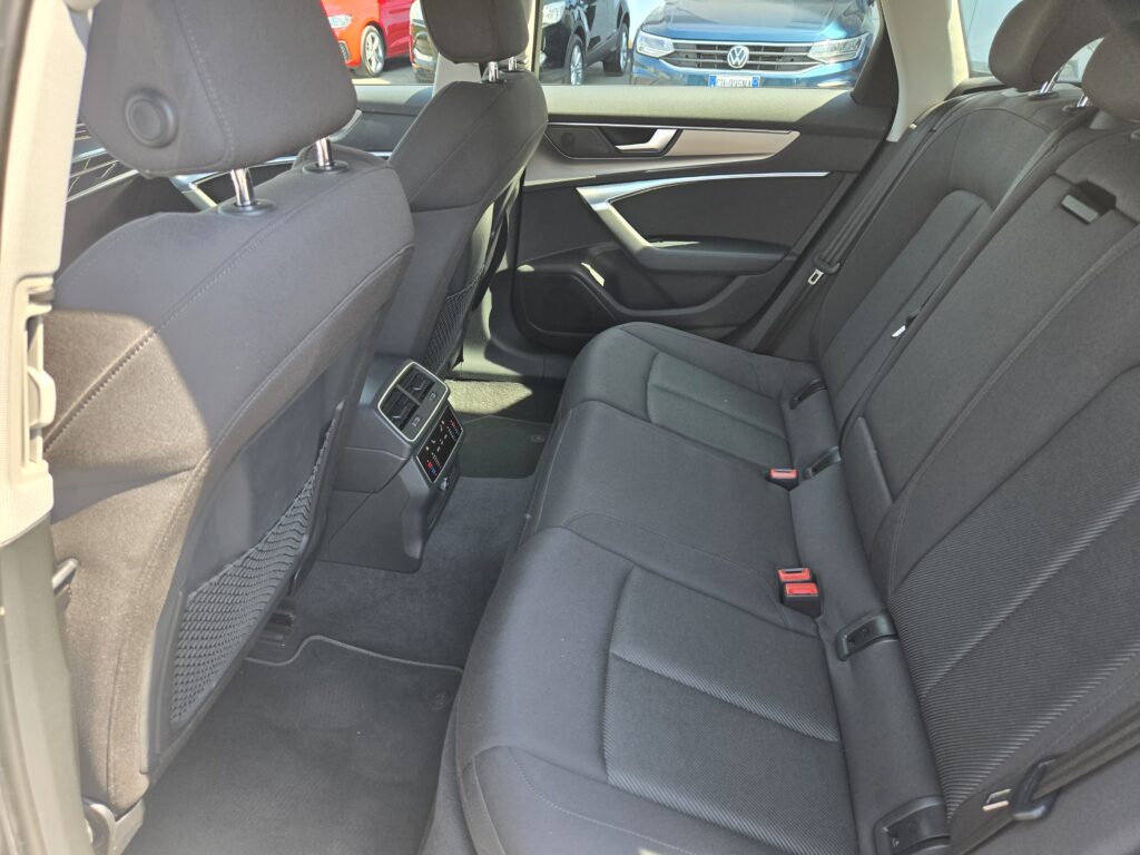AUDI A6 AVANT 40 2.0 TDI mhev 204 cv
