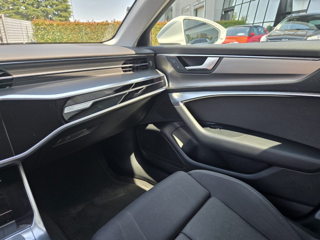 AUDI A6 AVANT 40 2.0 TDI mhev 204 cv